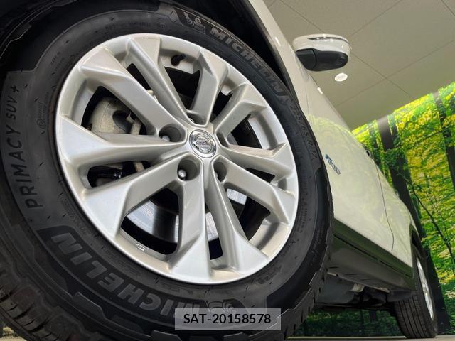 Nissan X-TRAIL 2015-06 8222179-11
