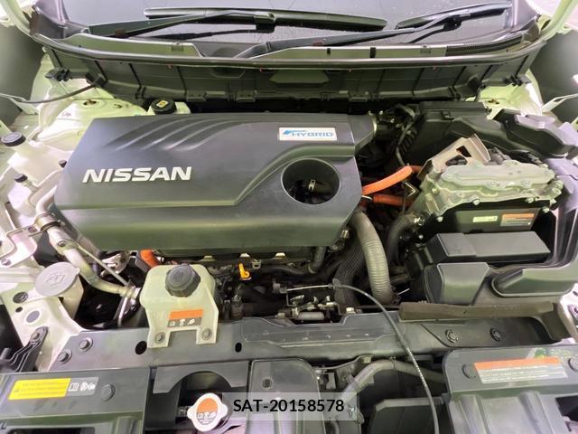 Nissan X-TRAIL 2015-06 8222179-17