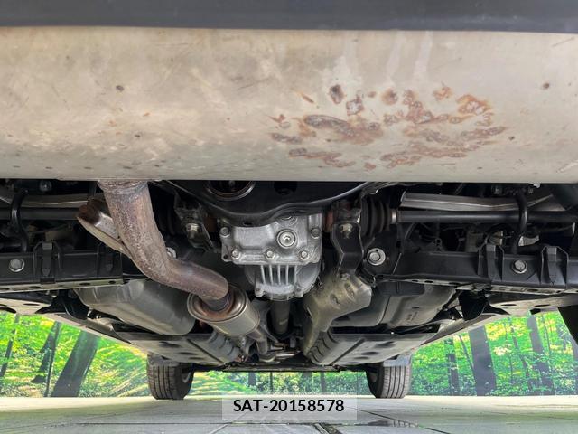 Nissan X-TRAIL 2015-06 8222179-18