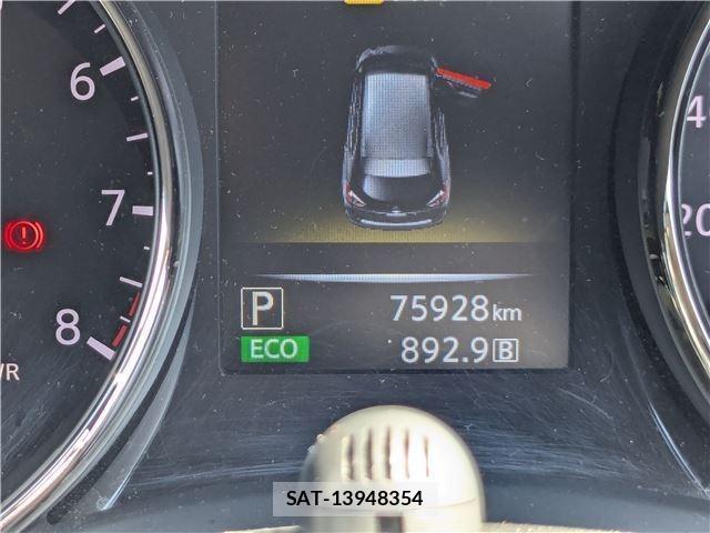 Nissan X-TRAIL 2015-06 8222209-10