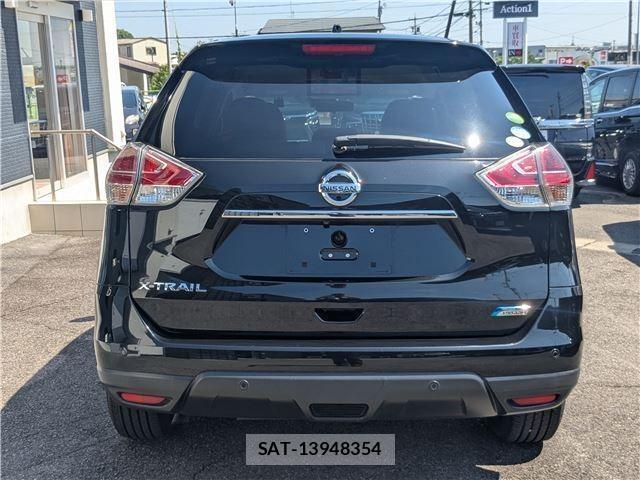 Nissan X-TRAIL 2015-06 8222209-4