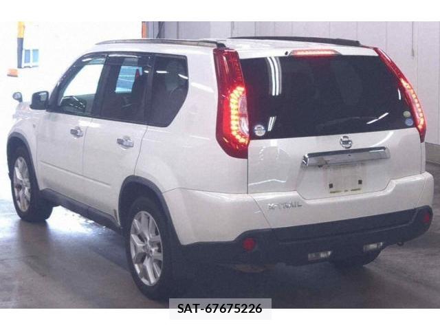 Nissan X-TRAIL 2012-07 8222555-3