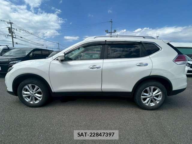 Nissan X-TRAIL 2016-07 8222643-10