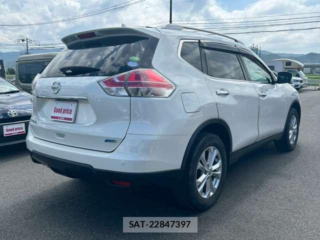 Nissan X-TRAIL 2016-07 8222643-13