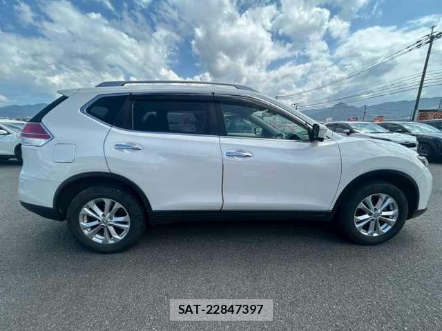Nissan X-TRAIL 2016-07 8222643-3