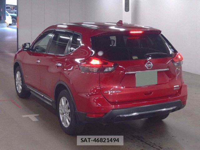 Nissan X-TRAIL 2018-01 8223353-1