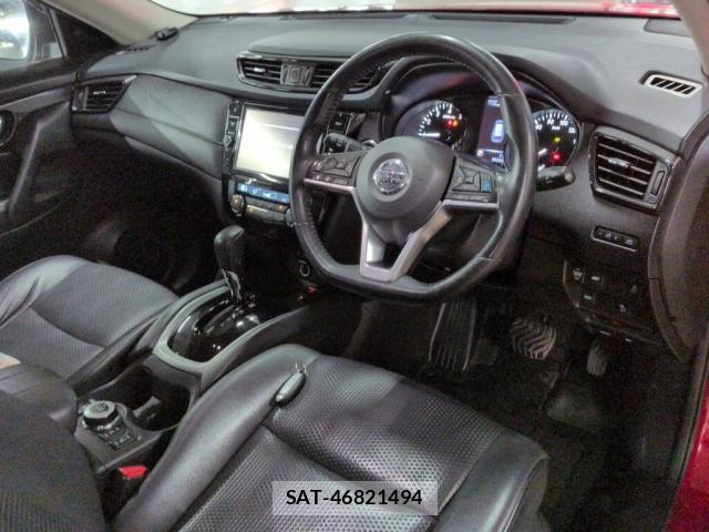 Nissan X-TRAIL 2018-01 8223353-2