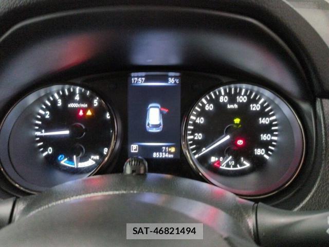 Nissan X-TRAIL 2018-01 8223353-5