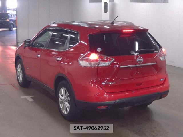 Nissan X-TRAIL 2016-04 8223358-1