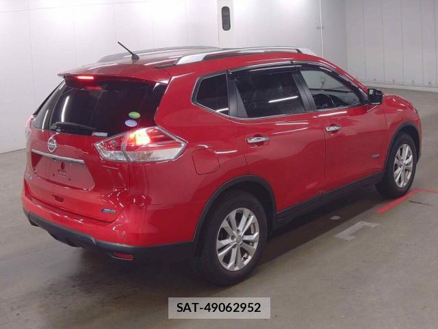 Nissan X-TRAIL 2016-04 8223358-4