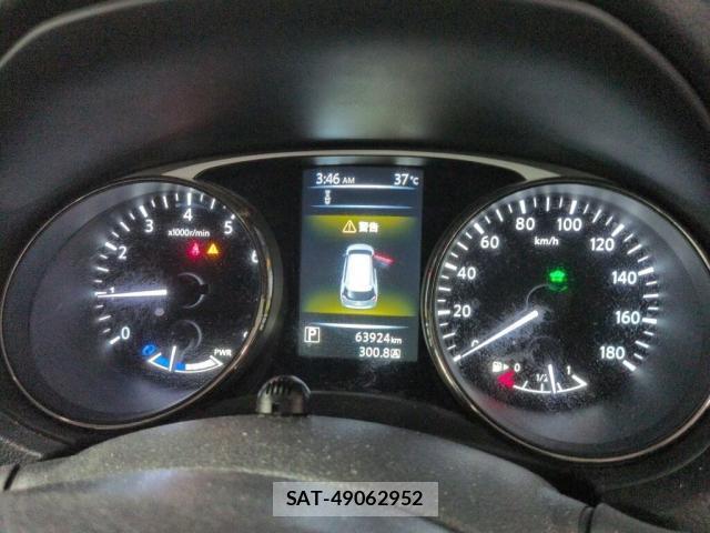 Nissan X-TRAIL 2016-04 8223358-5