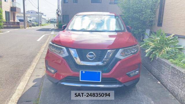 Nissan X-TRAIL 2017-08 8223598-2