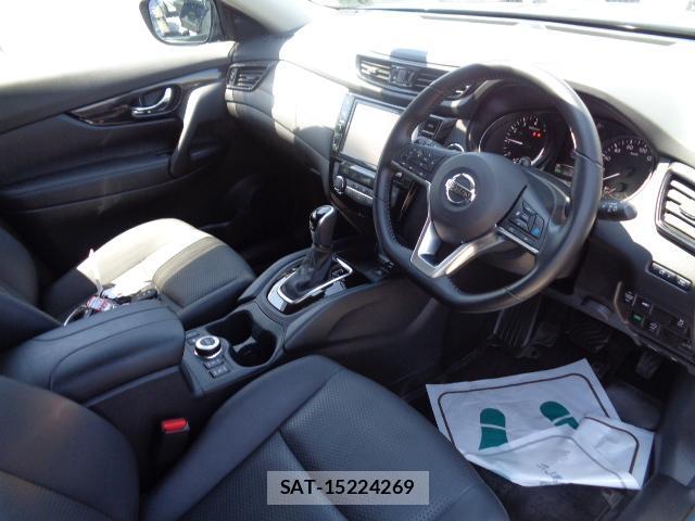 Nissan X-TRAIL 2021-02 8223900-2