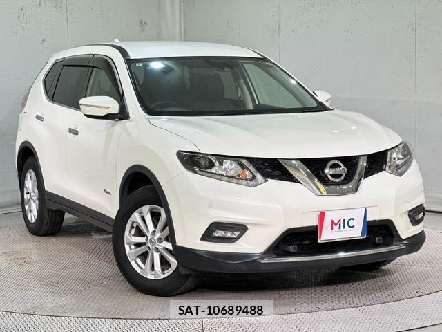 Nissan X-TRAIL 2015-09 8224050-12