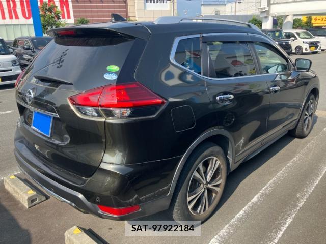 Nissan X-TRAIL 2017-07 8224155-1