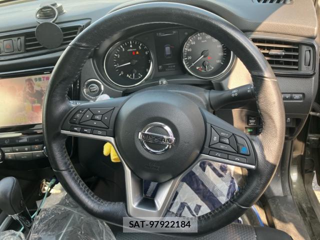 Nissan X-TRAIL 2017-07 8224155-14