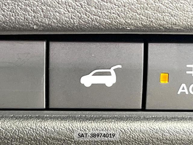 Nissan X-TRAIL 2022-08 8224679-6