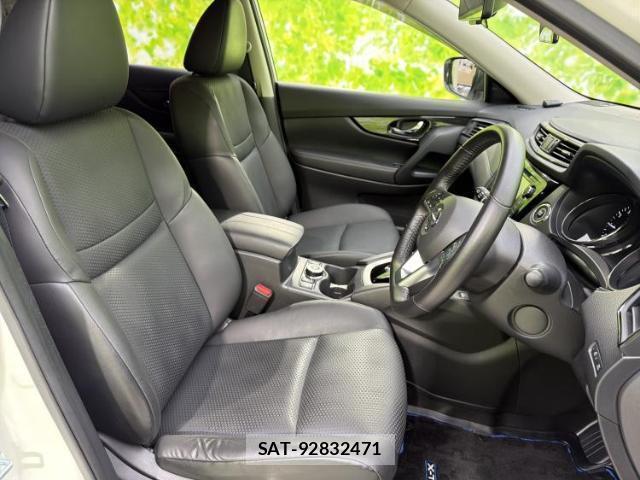 Nissan X-TRAIL 2017-06 8225076-4