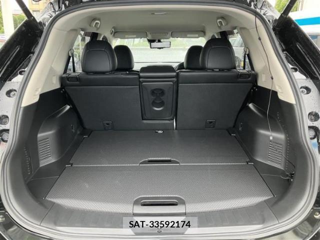 Nissan X-TRAIL 2018-03 8225091-7