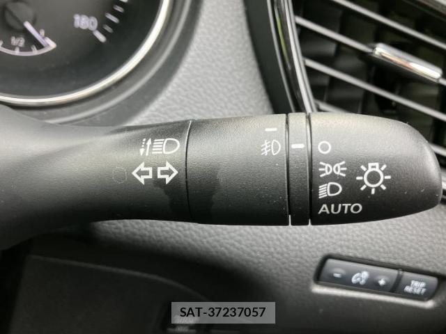 Nissan X-TRAIL 2020-07 8225230-13