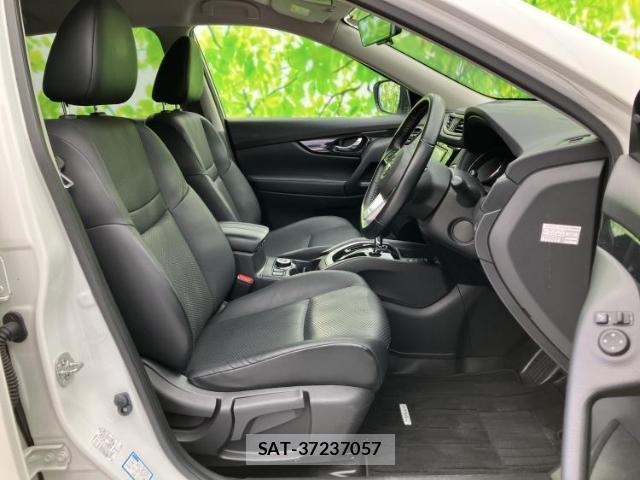 Nissan X-TRAIL 2020-07 8225230-3