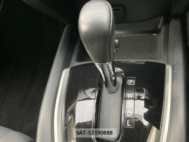 Nissan X-TRAIL 2015-06 8225460-16