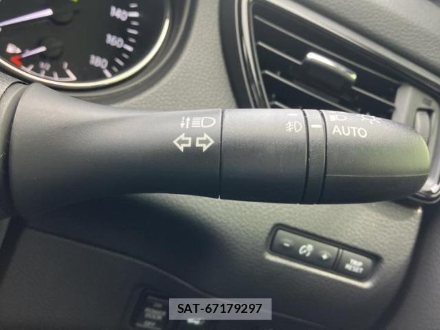 Nissan X-TRAIL 2018-11 8225480-15