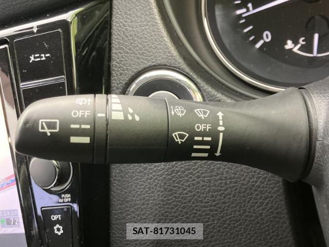 Nissan X-TRAIL 2019-05 8225502-16