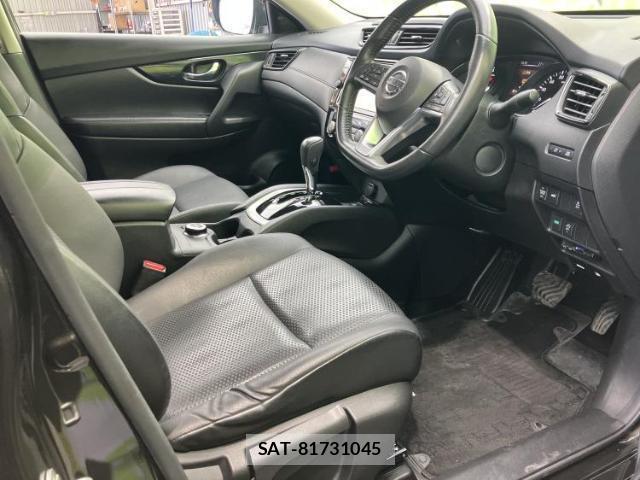 Nissan X-TRAIL 2019-05 8225502-3