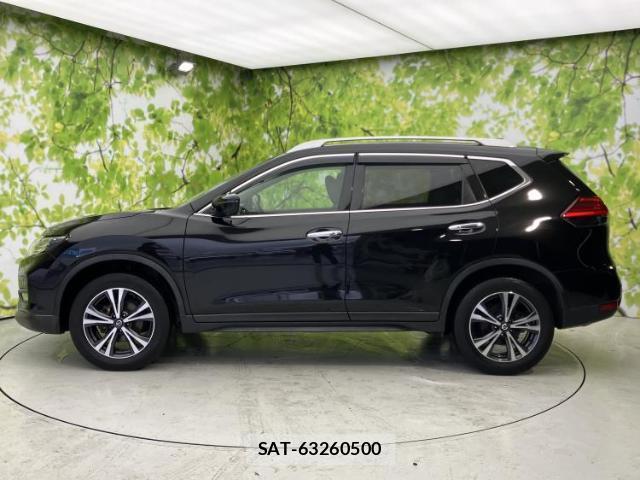 Nissan X-TRAIL 2019-09 8225542-1