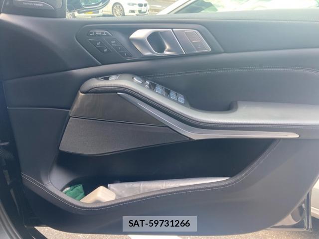 Bmw X7 2022-03 8223088-7