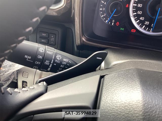 Suzuki X BEE 2025-08 8216091-10