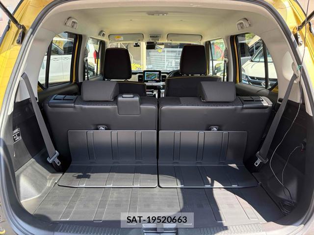 Suzuki X BEE 2018-02 8216842-10