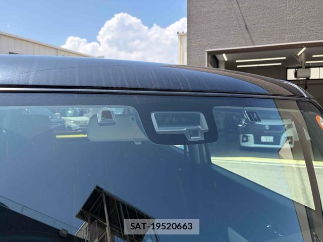 Suzuki X BEE 2018-02 8216842-12