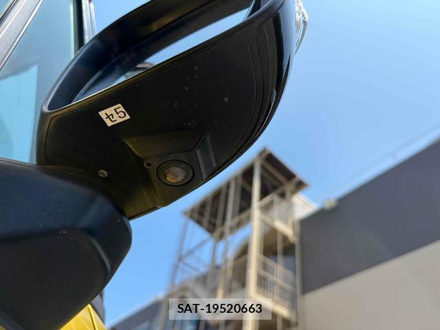 Suzuki X BEE 2018-02 8216842-15