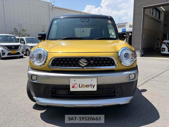Suzuki X BEE 2018-02 8216842-4