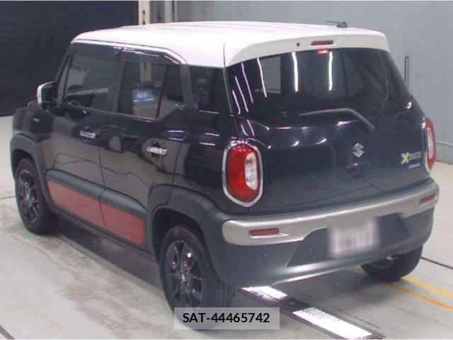 Suzuki X BEE 2022-03 8218051-4