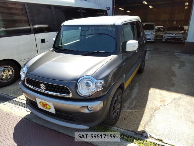 Suzuki X BEE 2018-04 8218184-0