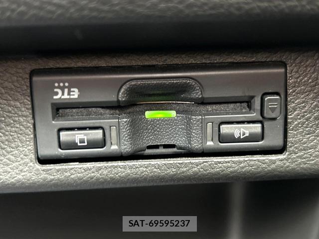 Suzuki X BEE 2021-03 8219468-5