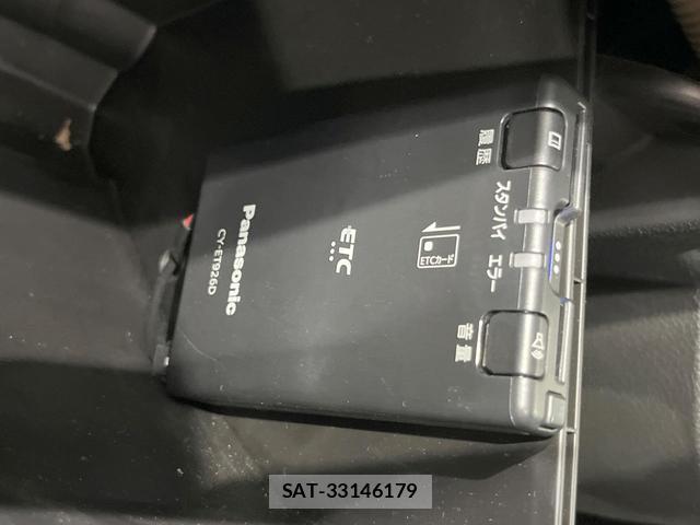 Suzuki X BEE 2022-04 8219533-5