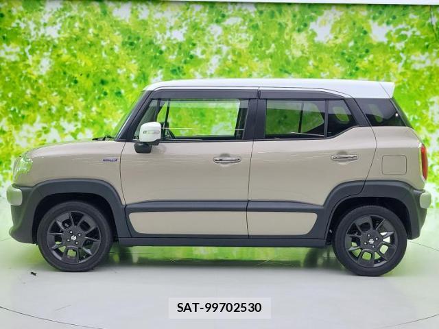 Suzuki X BEE 2021-07 8221129-1