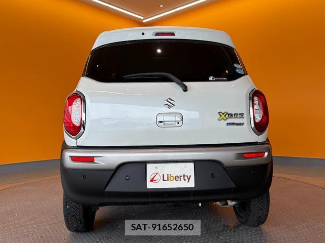 Suzuki X BEE 2018-11 8221315-9