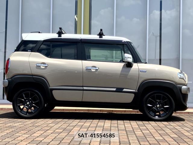 Suzuki X BEE 2018-10 8222172-1