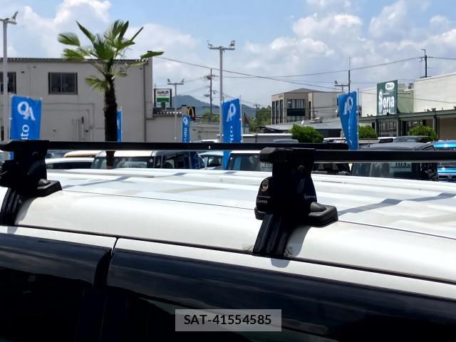 Suzuki X BEE 2018-10 8222172-14