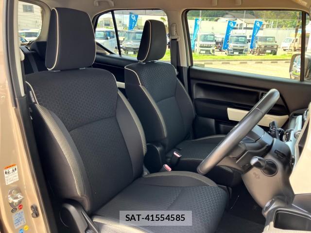 Suzuki X BEE 2018-10 8222172-5