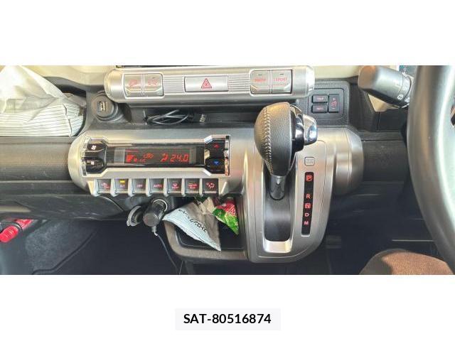 Suzuki X BEE 2021-01 8222872-15