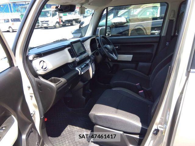 Suzuki X BEE 2018-06 8223053-2