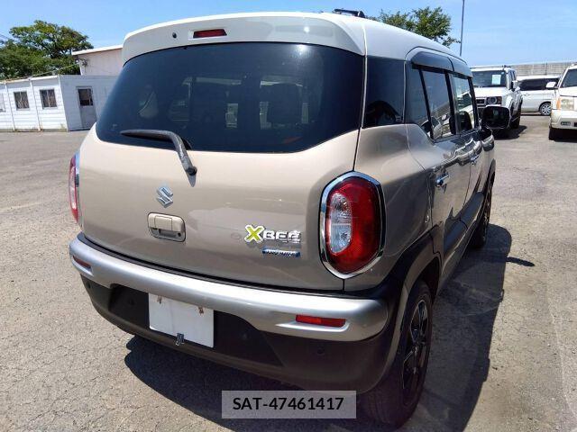 Suzuki X BEE 2018-06 8223053-4