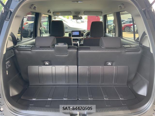 Suzuki X BEE 2018-03 8224346-16