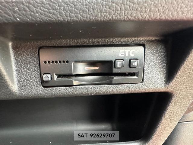 Suzuki X BEE 2019-02 8224649-15
